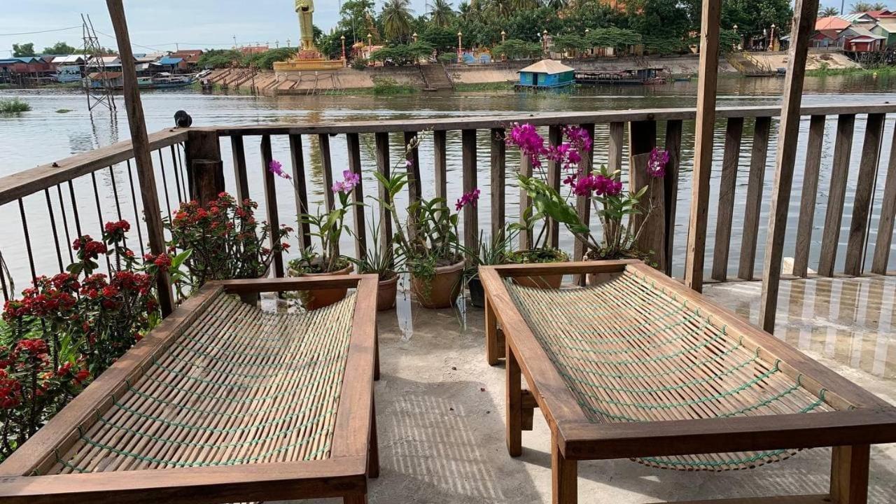 St 63 Home Stay & Tour Kampong Khleang Exterior photo