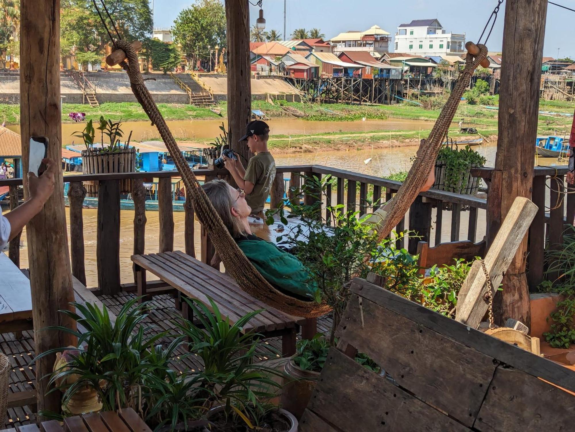 St 63 Home Stay & Tour Kampong Khleang Exterior photo